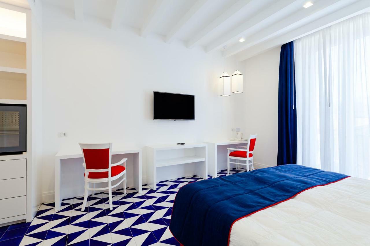 Maison Blu - Intimate Guesthouse Sorrento Luaran gambar